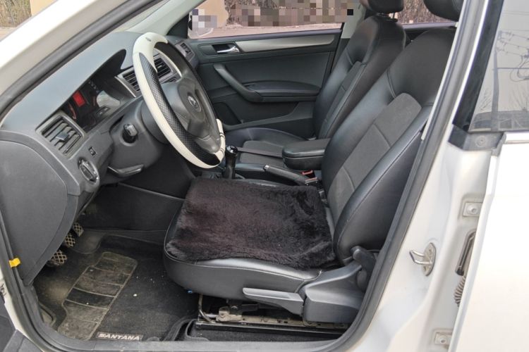 Used Volkswagen Santana 2015 1.6L Manual Comfort Edition
