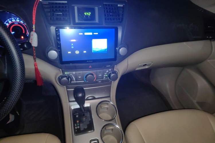 Used Toyota Highlander 2012 2.7L 2WD 5-Seater Elite Edition Audio And AC Panel