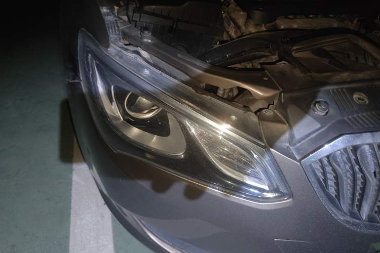 Used Buick GT 2016 15N Automatic Elite Edition Right Front Headlight