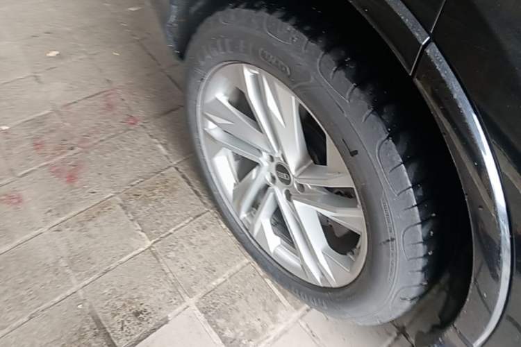 Used Audi Q7 2021 55 TFSI quattro S line Sport model
