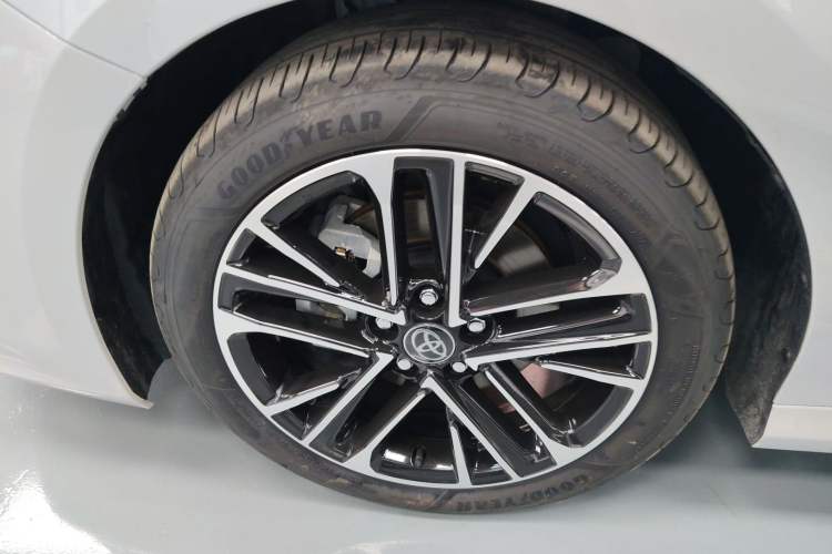 Used Toyota Camry 2024 Dual-Motor 2.0 HG Premium Edition
