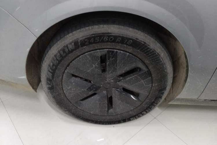 Used Li Auto MEGA 2024 Ultra Model
