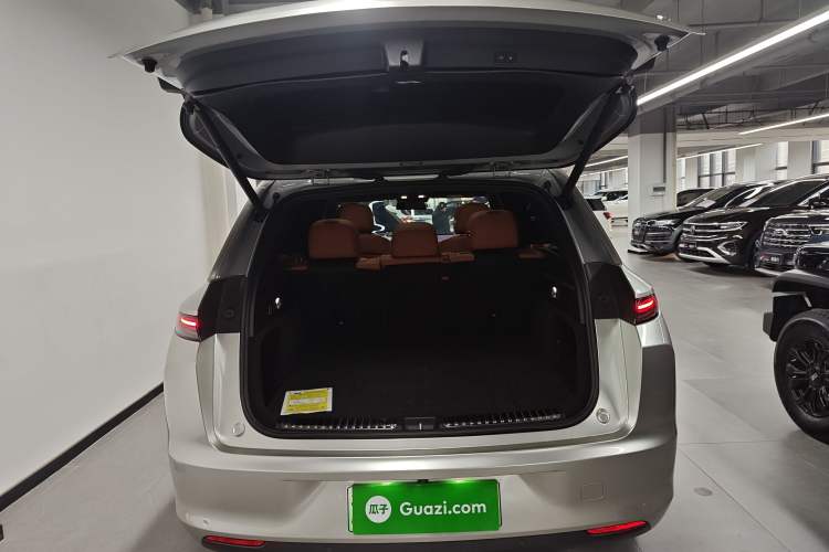 Used Li Auto L7 2023 Pro Model
