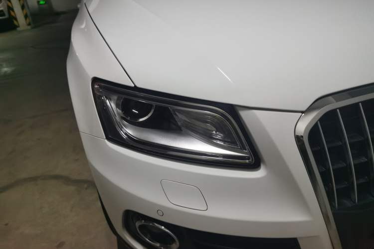 Used Audi Q5 2013 40 TFSI Comfort Edition Right Front Headlight