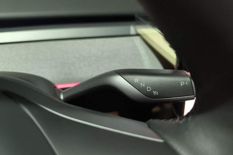 Used Tesla Model Y 2024 Rear-Wheel-Drive Version