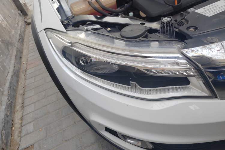 Used Qoros 3 2017 Urban SUV 1.6T Automatic Zhiyue Model