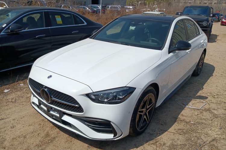 Used Mercedes-Benz C-Class 2024 Facelifted C-Class 260 L Night Edition Sports Version