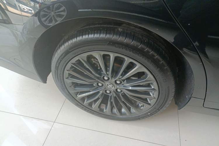 Used Toyota Avalon 2019 2.0L XLE Premium Edition China VI
