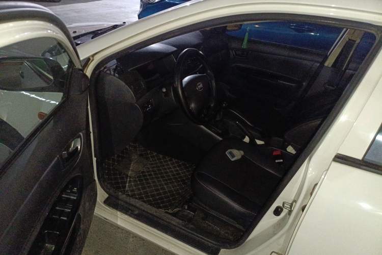 Used BYD F3 2020 1.5L Manual Classic Trim Interior 3