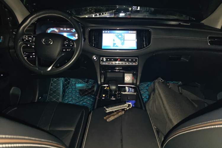 Used GAC Trumpchi GS8 2021 390T Two-Wheel Drive Luxury Smart Connect & Drive Edition (7 Seats)