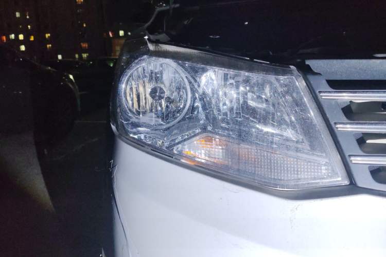 Used Dongfeng Fengon 330 2019 1.5L Manual Practical II China VI