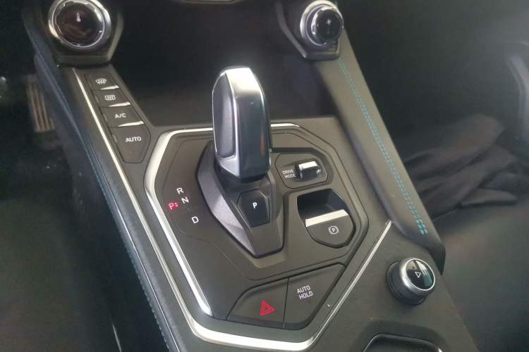 Used Lynk & Co 05 2020 2.0TD Two-Wheel Drive Shine Halo