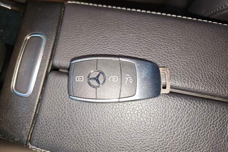 Used Mercedes-Benz GLB 2020 Facelift GLB 200 Fashion Edition Vehicle Key
