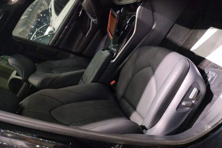 Used Toyota Crown Kluger 2022 2.5L HEV Four-Wheel Drive Flagship Edition Right Front Seat