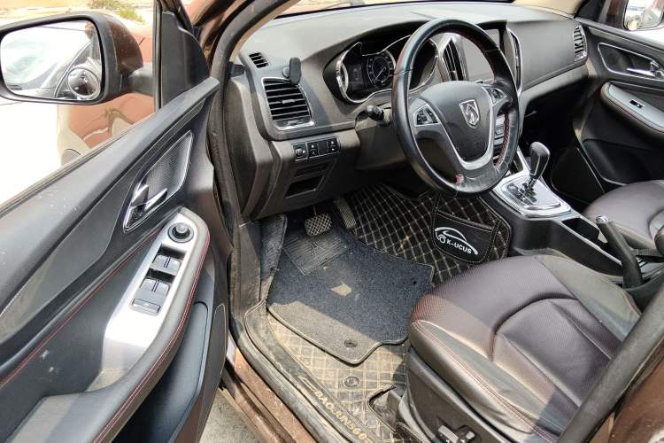 Used Baojun 560 2016 1.8L iAMT Luxury Model Driver Seat