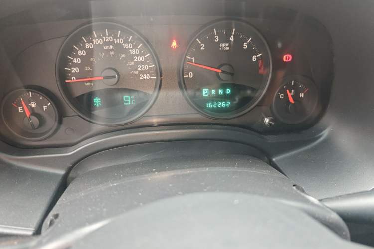 Used Jeep Compass 2011 2.4L four-wheel drive Comfort version