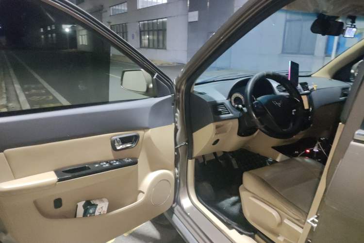 Used Wuling Hongguang 2014 1.5L S Luxury Model