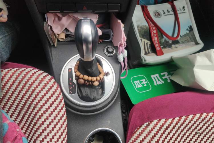 Used Volkswagen Beetle 2015 180TSI model
