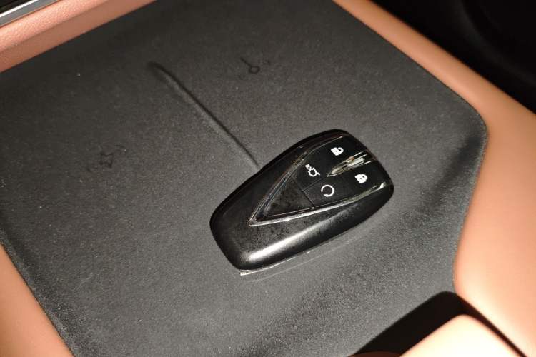 Used CHANGAN UNI-Z 2025 1.5T Premium Edition Interior 1