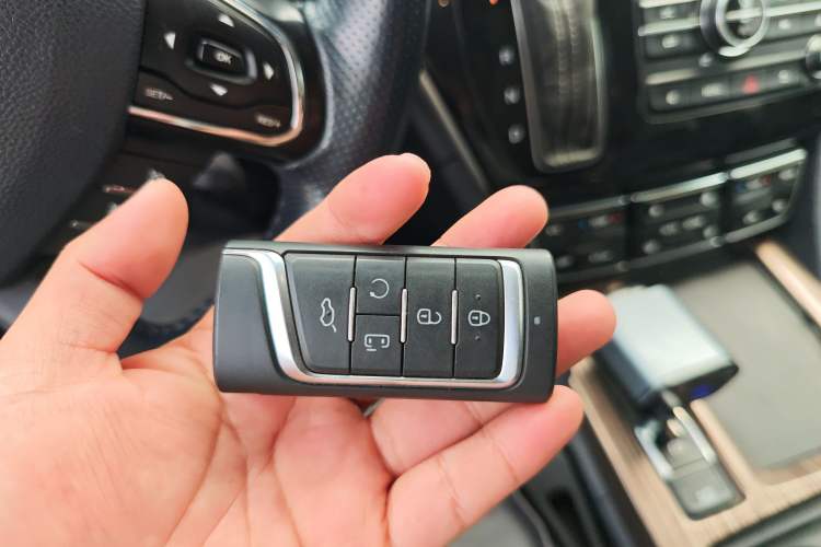 Used GAC Trumpchi M8 2018 320T Luxury Edition
