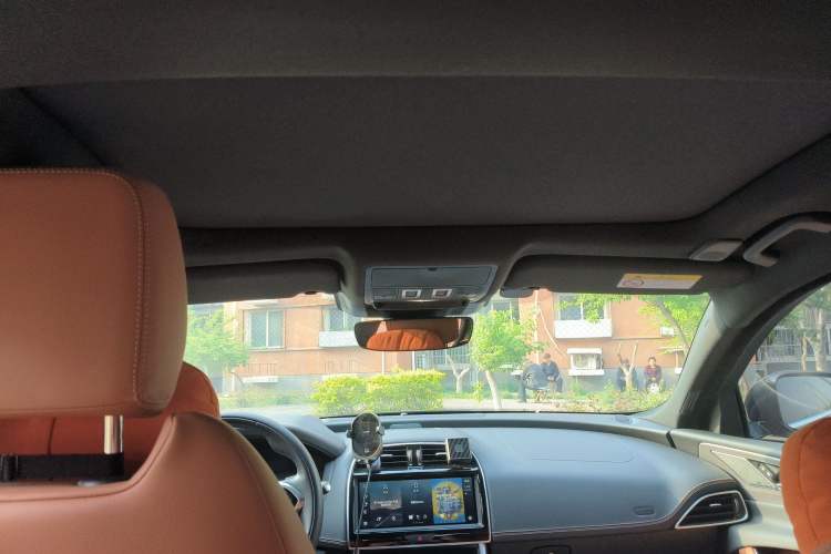 Used Jaguar XEL 2024 2.0T 250 PS R-DYNAMIC S Advanced Sport Edition Headliner