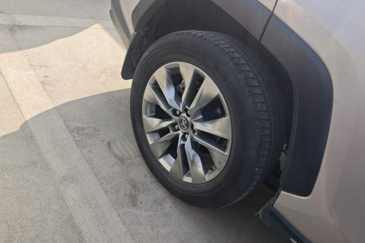 Used Toyota Wildlander 2022 Dual-Engine 2.5L E-CVT Two-Wheel Drive Luxury Edition
