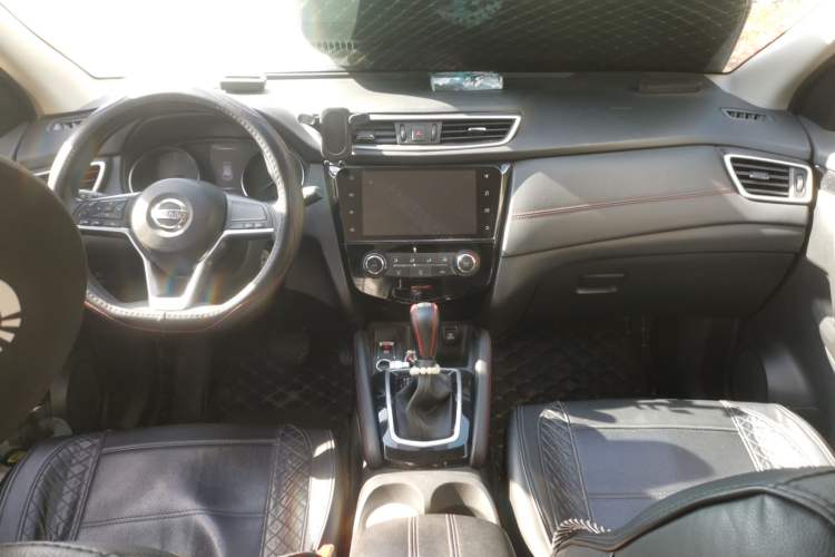 Used Nissan Qashqai 2019 2.0L CVT Smart Enjoyment Version Center Console