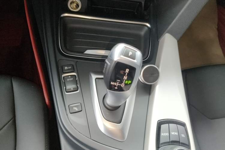 Used BMW 3 Series 2015 316Li Fashion Model Gear Lever