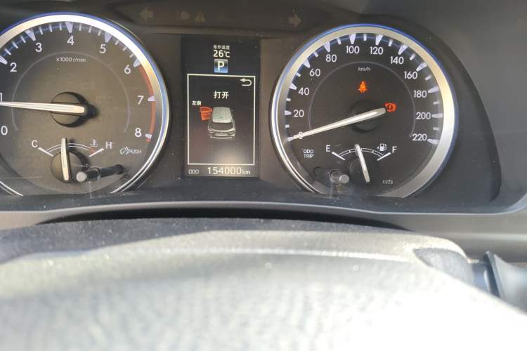 Used Toyota Highlander 2017 2.0T Four-Wheel Drive Ultimate Edition 7 Seats Odometer Close Up