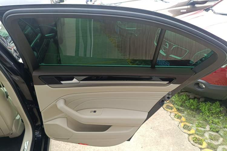 Used Volkswagen Phideon 2021 380TSI Luxury Edition
