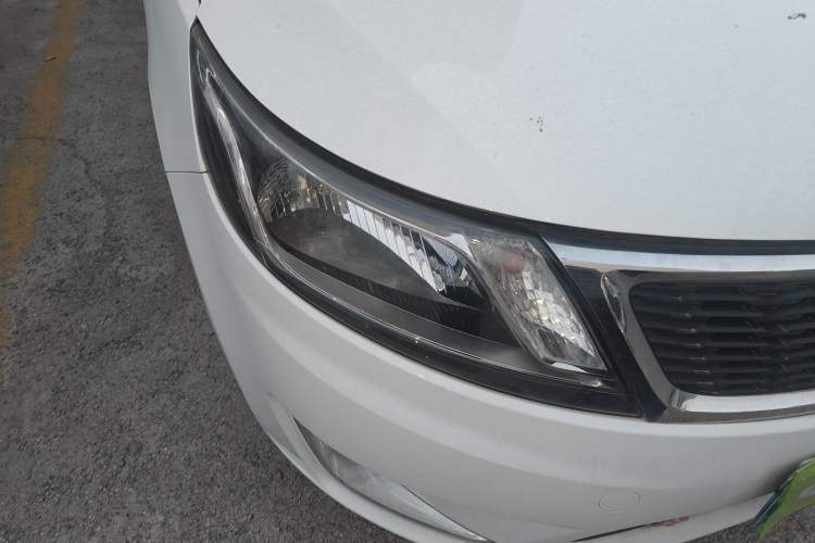 Used Kia K2 2012 Sedan 1.4L Automatic GLS Commemorative Edition
