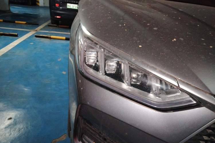 Used BYD Song PLUS 2020 1.5T Automatic Flagship Edition Right Front Headlight