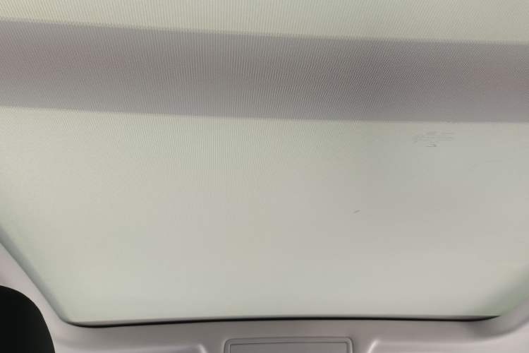 Used Jetta VS7 2023 280TSI Automatic Trend Edition Headliner