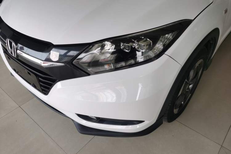 Used Honda Vezel 2016 1.8L CVT Front-Wheel Drive Pioneer Edition
