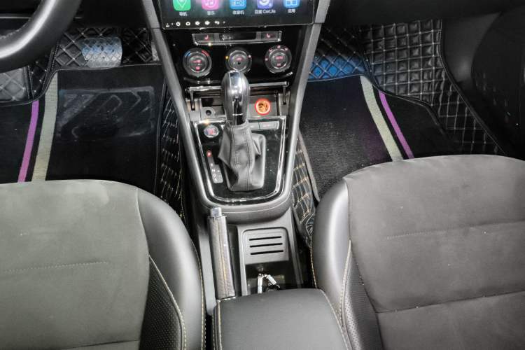 Used Volkswagen Bora 2016 230TSI DSG Luxury Version Gear Lever