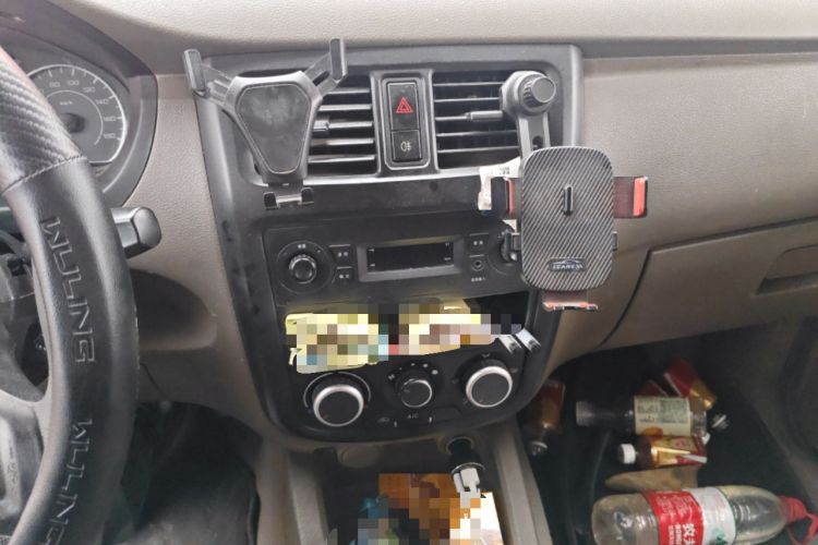 Used Wuling Rongguang V 2019 1.5L Window-Sealed Utility Model China VI LAR