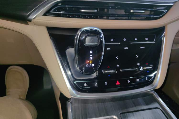 Used Buick GL8 2021 ES Landtrek 653T Luxury Model