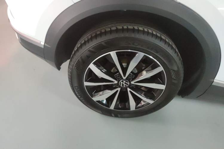 Used Volkswagen T-ROC 2025 280TSI DSG Two-Wheel Drive Time Edition Exterior 5