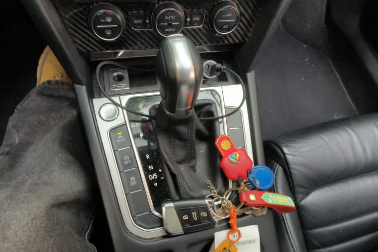 Used Volkswagen Variant 2017 380TSI Two-Wheel Drive Comfort Edition
