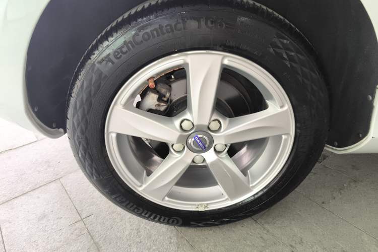 Used Volvo V40 2016 T3 Zhiyi Edition