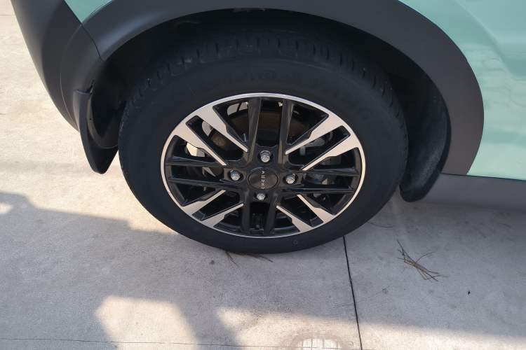 Used Chery New Energy Little Ant 2022 Revised Version Sweet Pink Edition Half-Sugar Version Lithium Iron Phosphate 30.7 kWh 30 kW 301 km