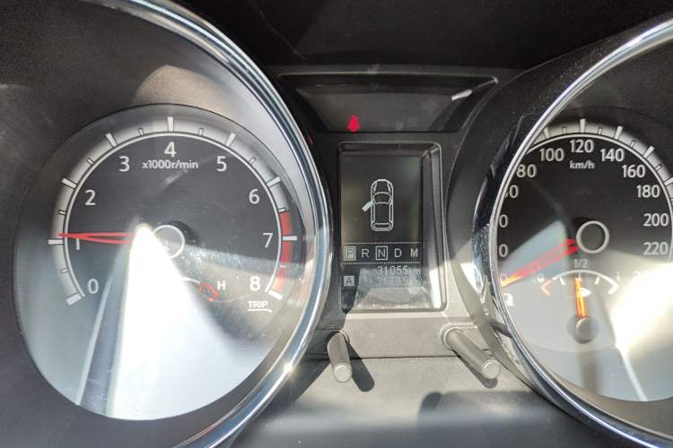 Used Venucia T70 2015 2.0L CVT Smart Edition
