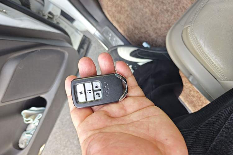 Used Honda Odyssey 2015 Updated Version 2.4L Smart Edition