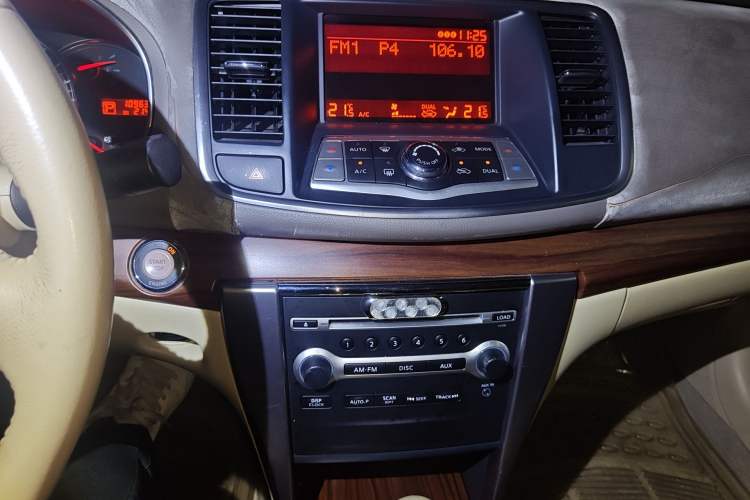 Used Nissan Teana 2008 2.5L XL Leading Edition Audio And AC Panel