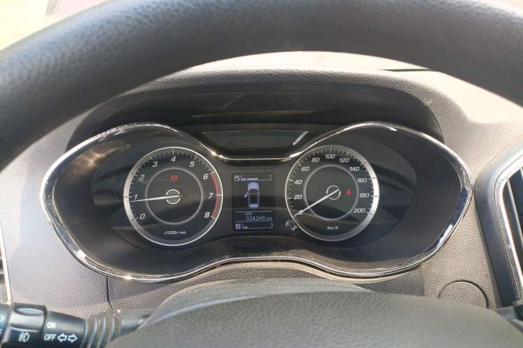 Used Baojun 560 2015 1.8L Manual Elite Edition Instrument Cluster