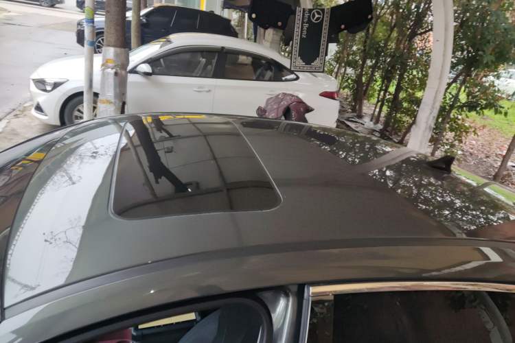 Used Hyundai Elantra 2023 1.5L CVT LUX Prestige Edition Roof