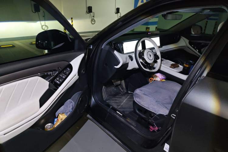 Used VOYAH FREE 2025 318 318 km Rear-Drive Touring Edition
