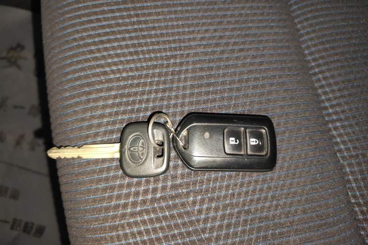 Used Toyota YARiS L Zhi Xuan 2016 Revised 1.5E CVT Charming Edition