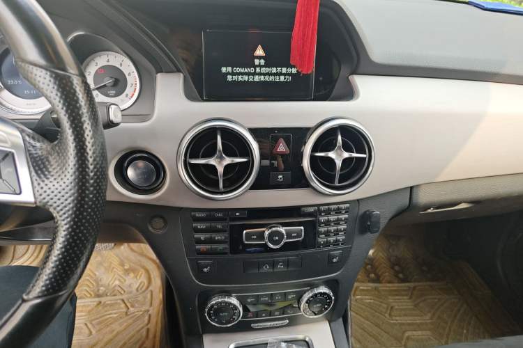 Used Mercedes-Benz GLK-Class 2015 GLK 300 4MATIC Fashion Edition Ultimate Version
