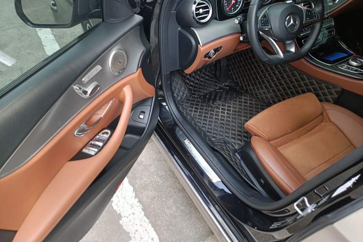 Used Mercedes-Benz E-Class 2017 Facelift E 200 Sport 4MATIC